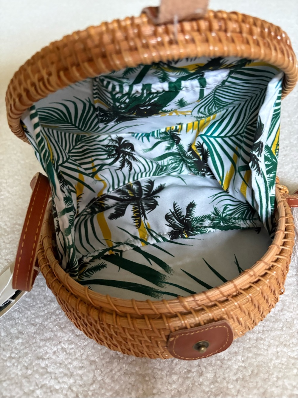 NWT Rattan Handcrafted Mother Of Pearl Shell Round Bucket bag Crossbody - Picture 5 of 16
